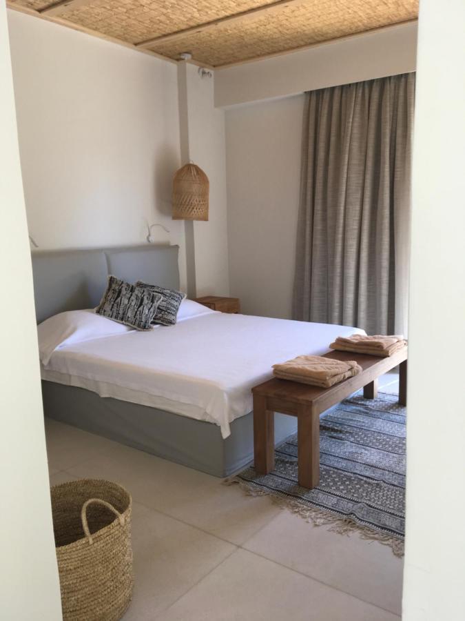 Arion Seaside Suites Paleros 외부 사진