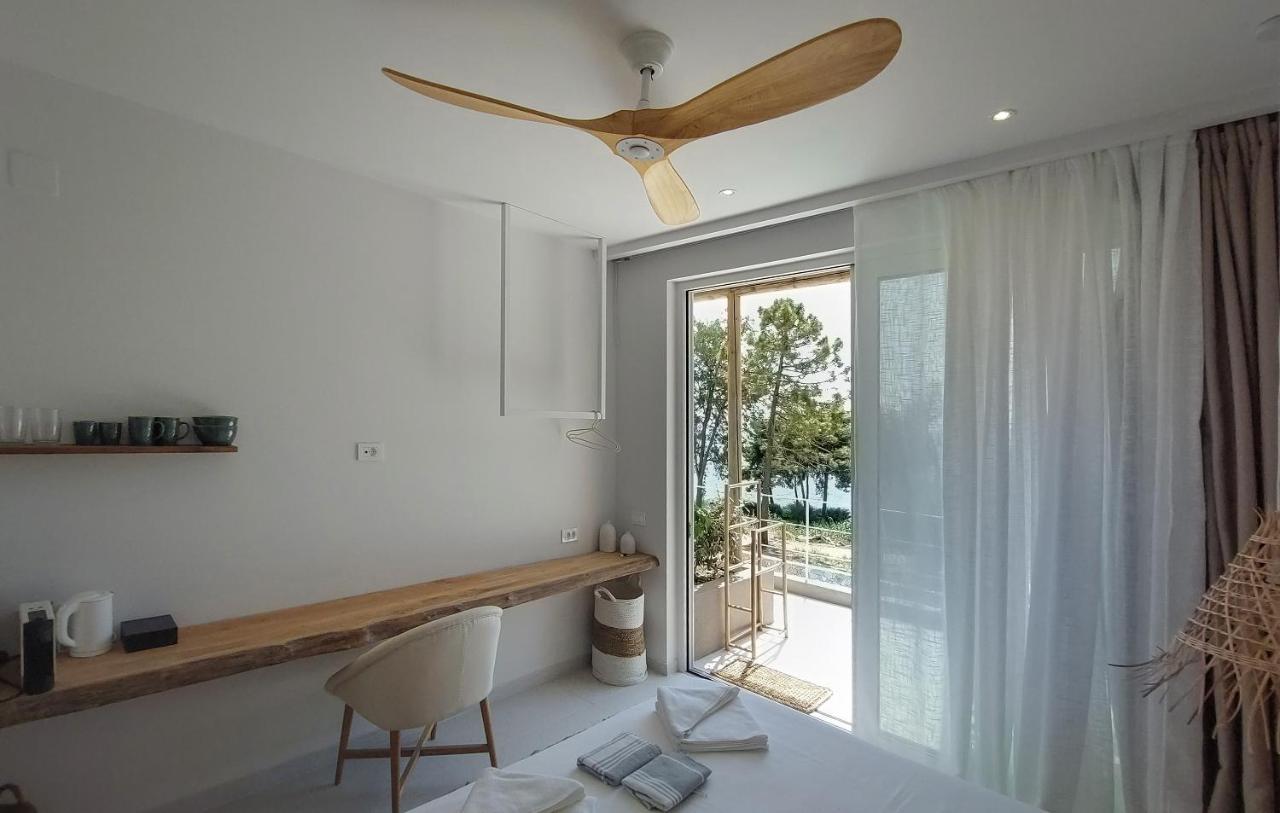 Arion Seaside Suites Paleros 외부 사진