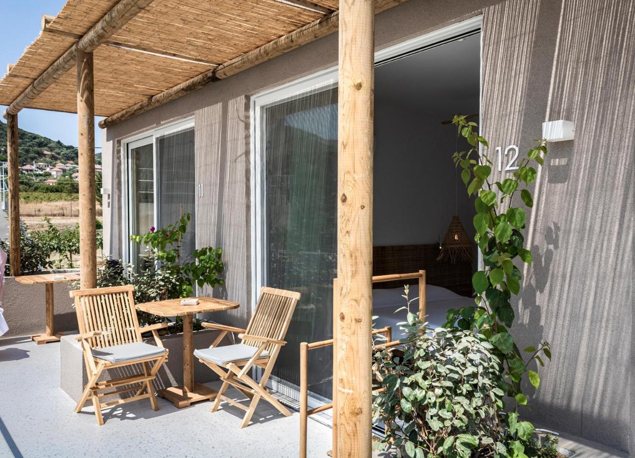 Arion Seaside Suites Paleros 외부 사진
