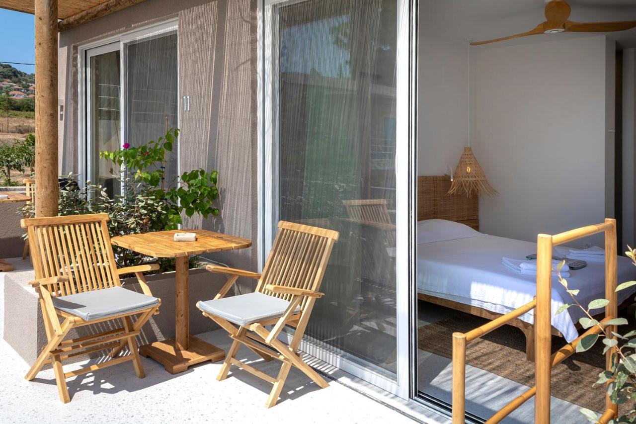 Arion Seaside Suites Paleros 외부 사진